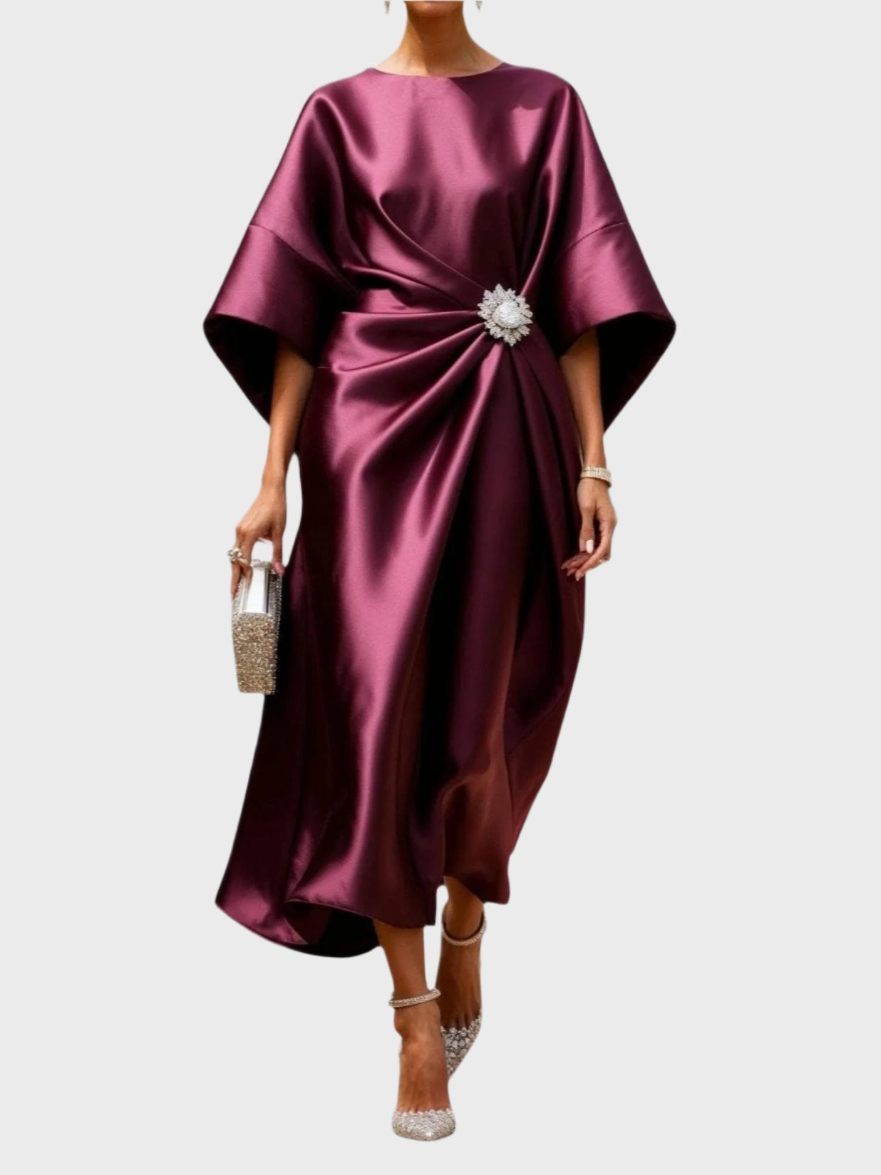 Robe en Satin avec Pli Latéral et Boucle Décorative