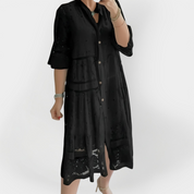 Robe en Dentelle avec Manches et Boutons Avant