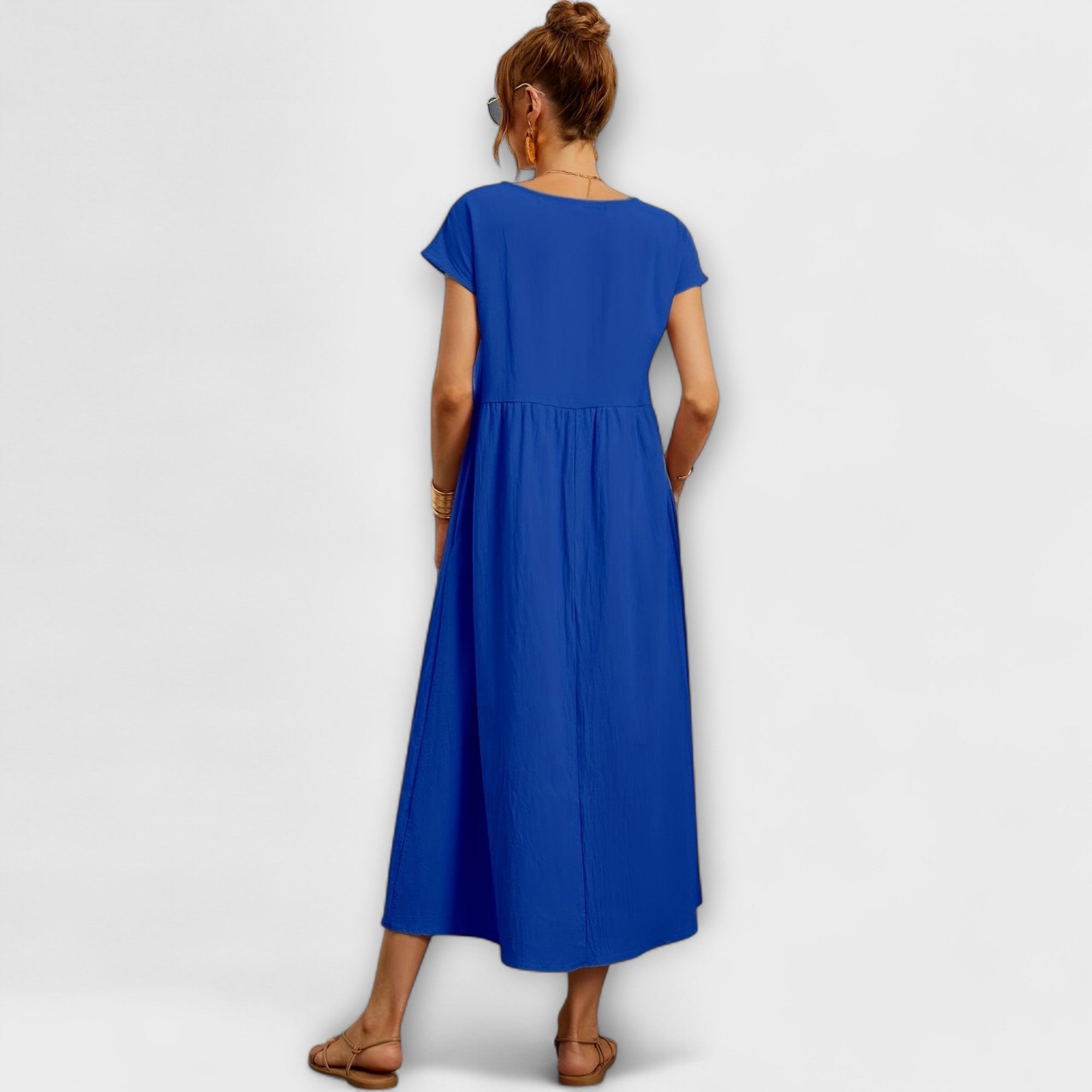 Robe Midi avec Ligne Simple et Poches Latérales