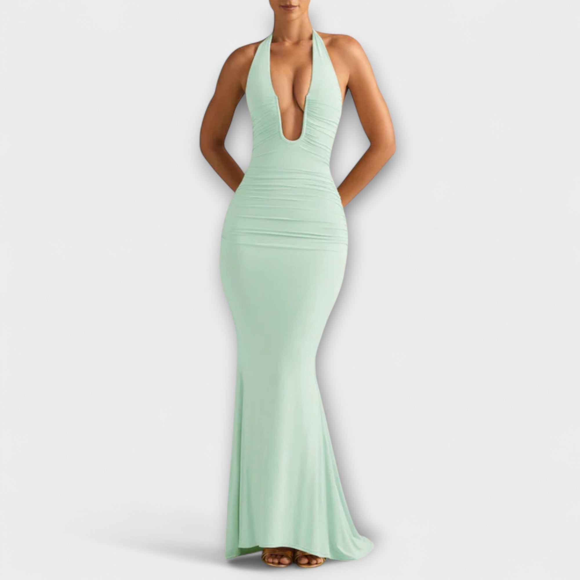 Robe de gala élégante avec un dos nu et un décolleté époustouflant