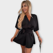 Robe d'été aérienne avec volants et ceinture