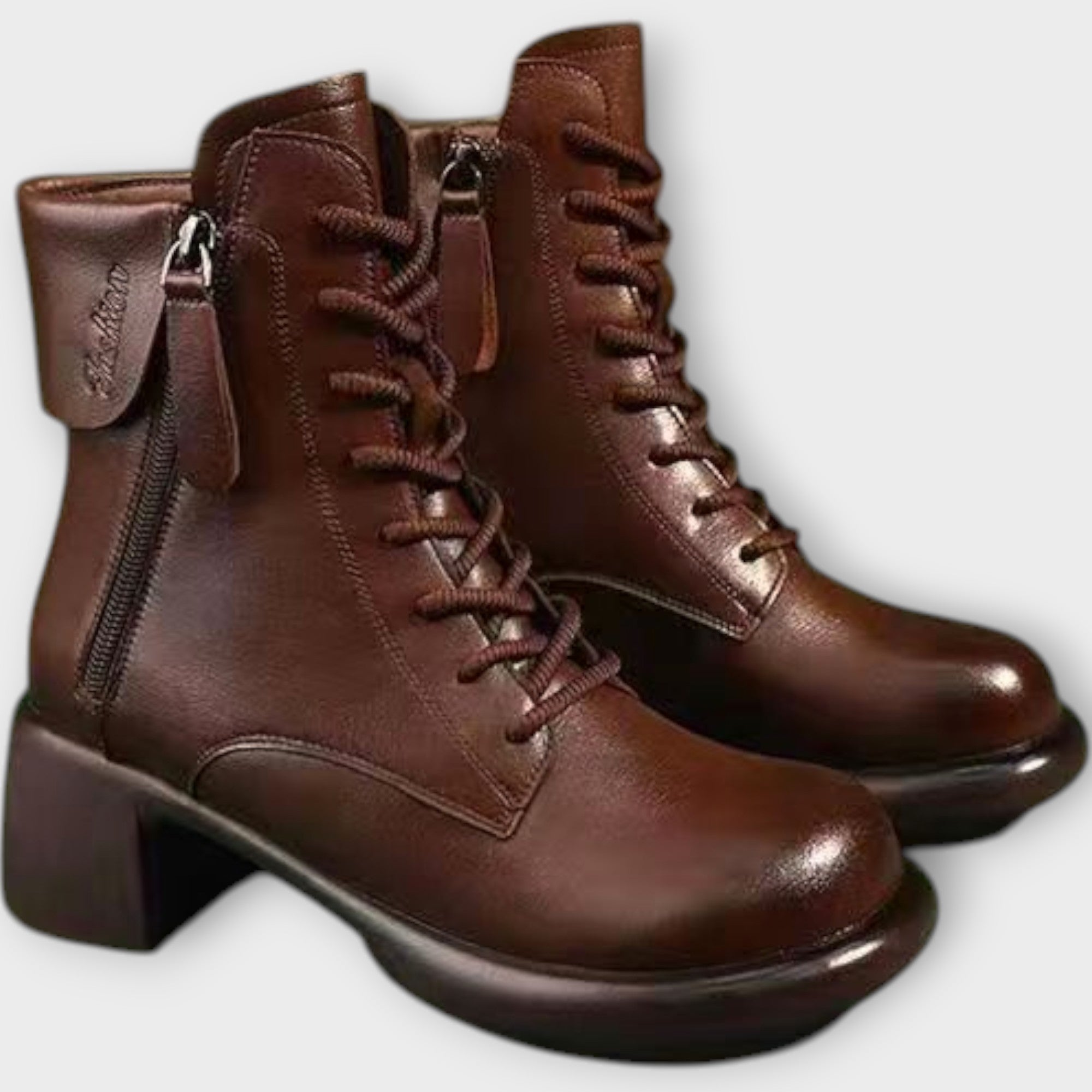 Bottes à lacets à talon épais classiques